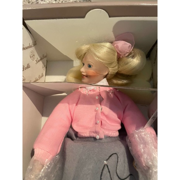 NIB Edwin Knowles Porcelain Doll- "Peggy Sue" - Picture 6 of 10